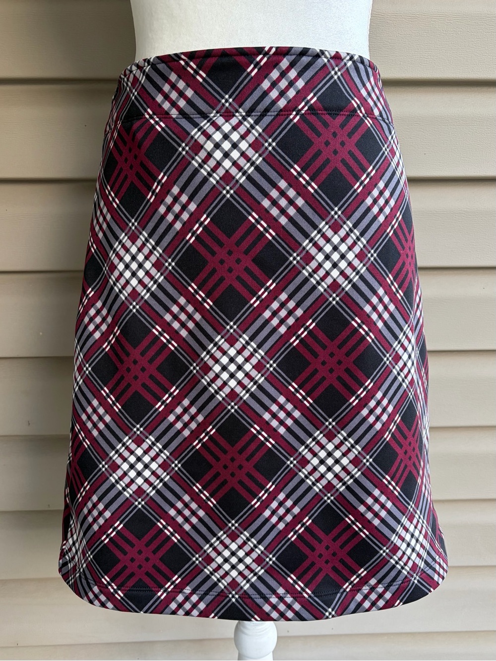 β’Athletaβ’ Plaid Tech Stretch Wander Skirt β Size Medium Tall